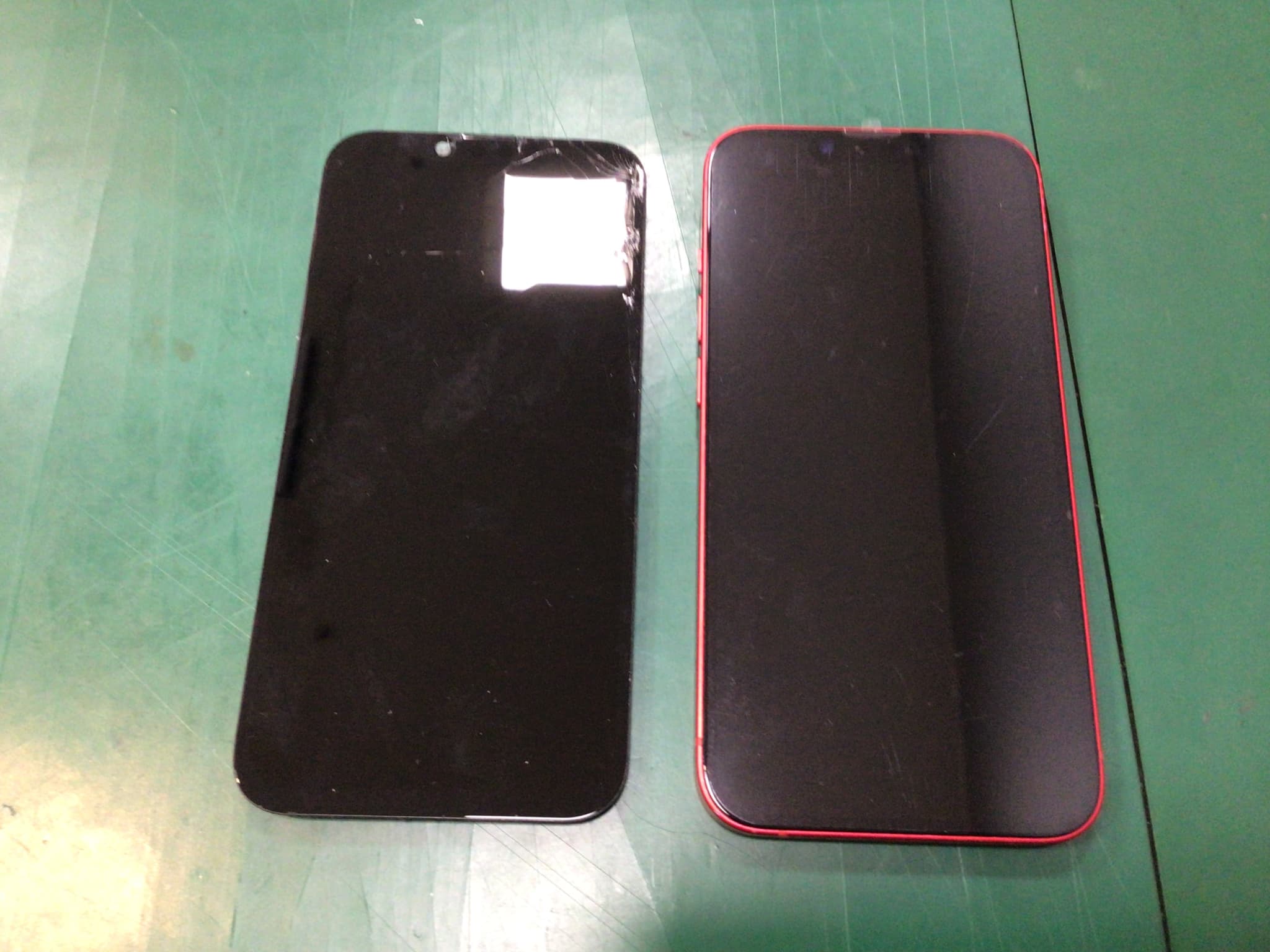 ふじみ野市、川越市、所沢市でiPhone14の液晶交換ならスマホ修理工房イオン大井店にお任せください！